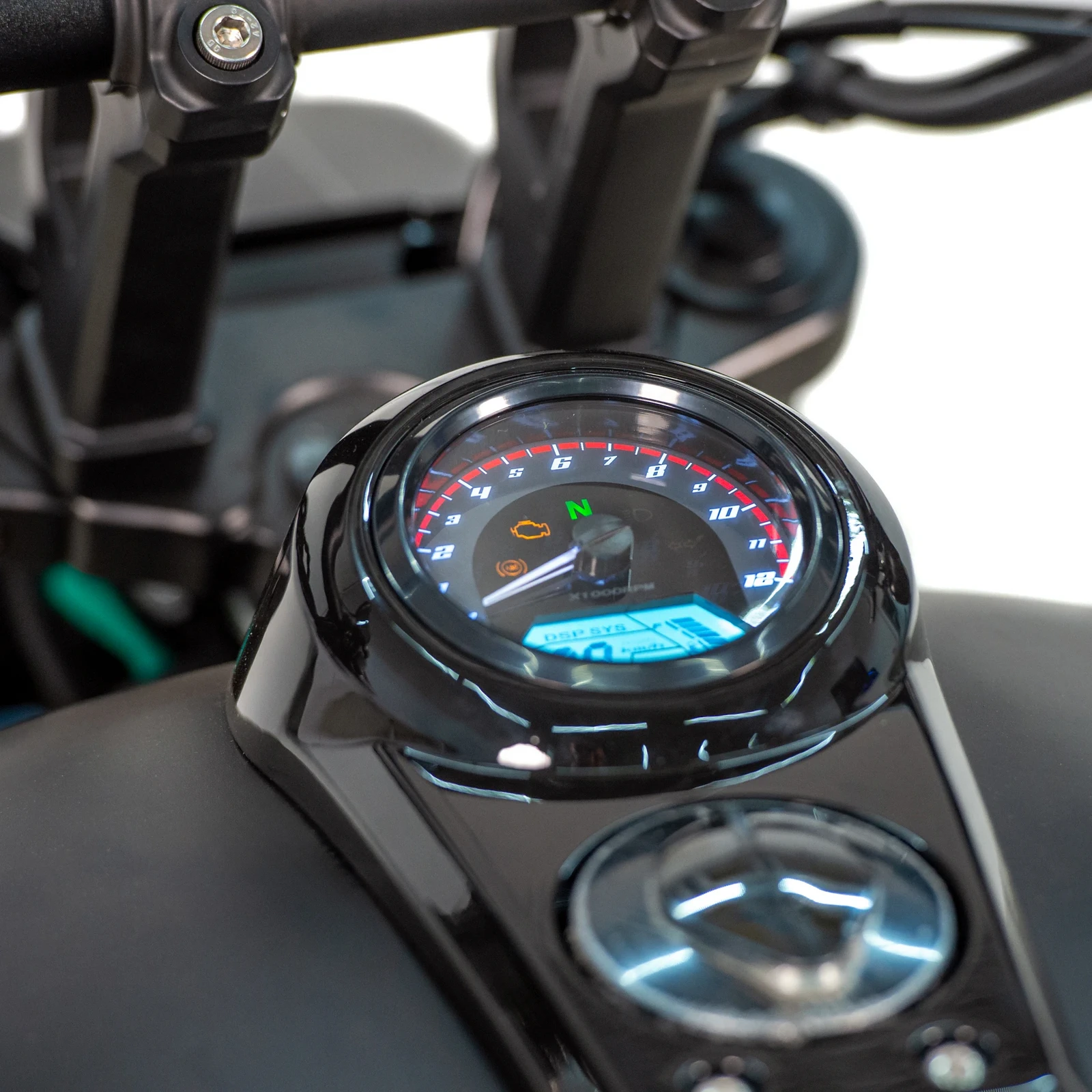 Купить мотоцикл Regulmoto V BOB - с бесплатной доставкой без переплат + бесплатный ПТС, возможна рассрочка или кредит. Гарантия производителя + профессиональная сборка.